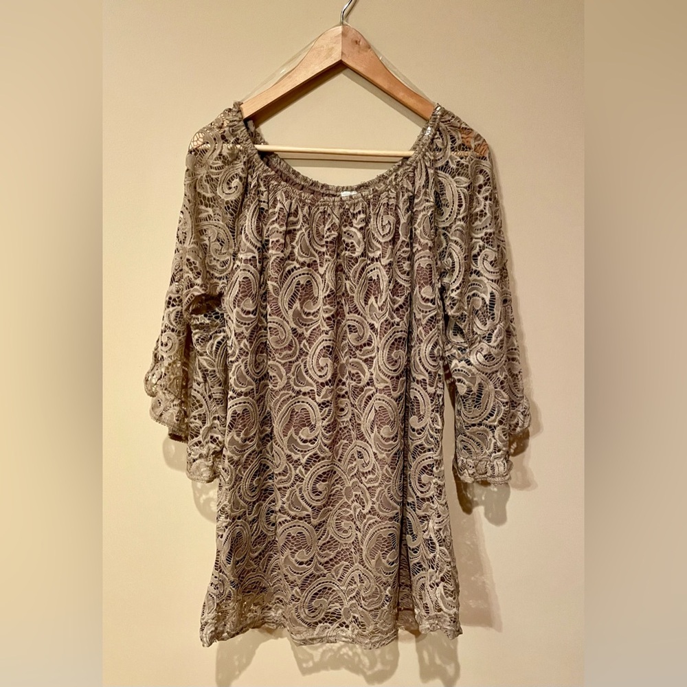NWT LACE TUNIC!!